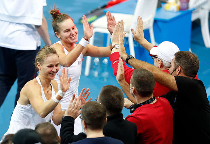 После выигранного матча.    фото: картинки  яндекса. 