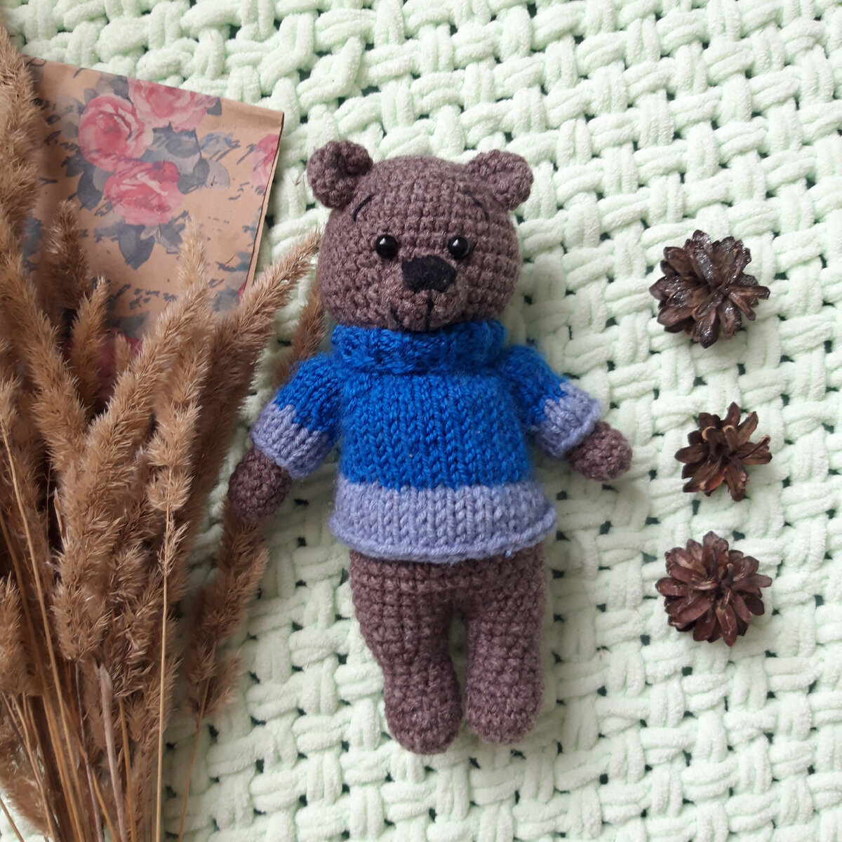 Вязаный мишка