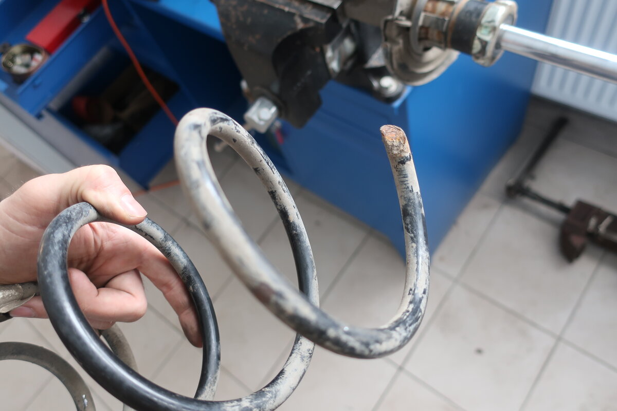 край витка обломан