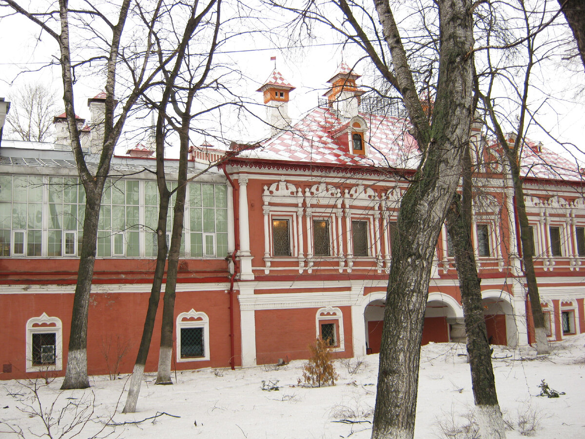Здание снаружи