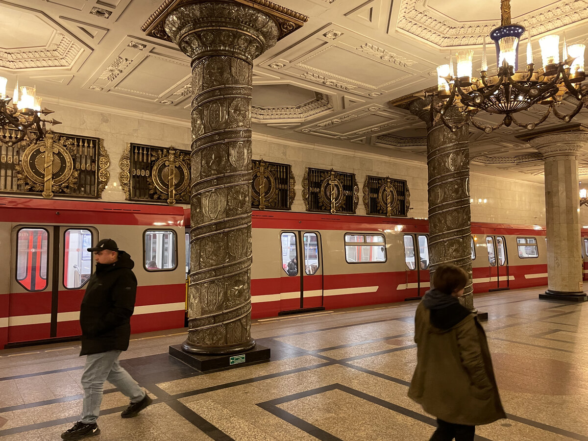 Можно ли фотографировать в метро, почему было нельзя раньше и режимный ли  это объект? | ПОД СТУК | Дзен