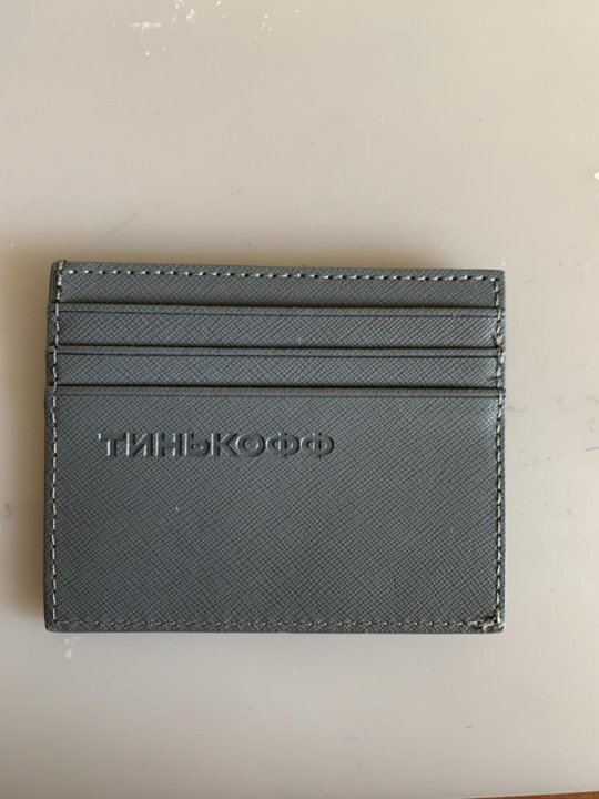 Кардхолдер Тинькофф который вы получаете бесплатно при получении карты