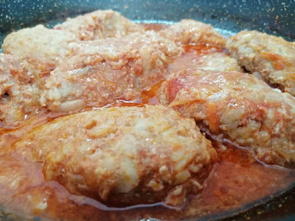 К соусу ещё можно добавить сметану тоже будет очень вкусно. 
