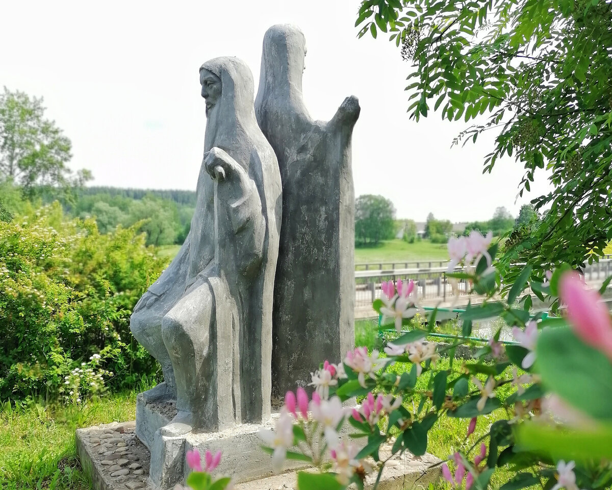 Да, именной такой мы и представили нашу будущую скульптуру на общем совете. 