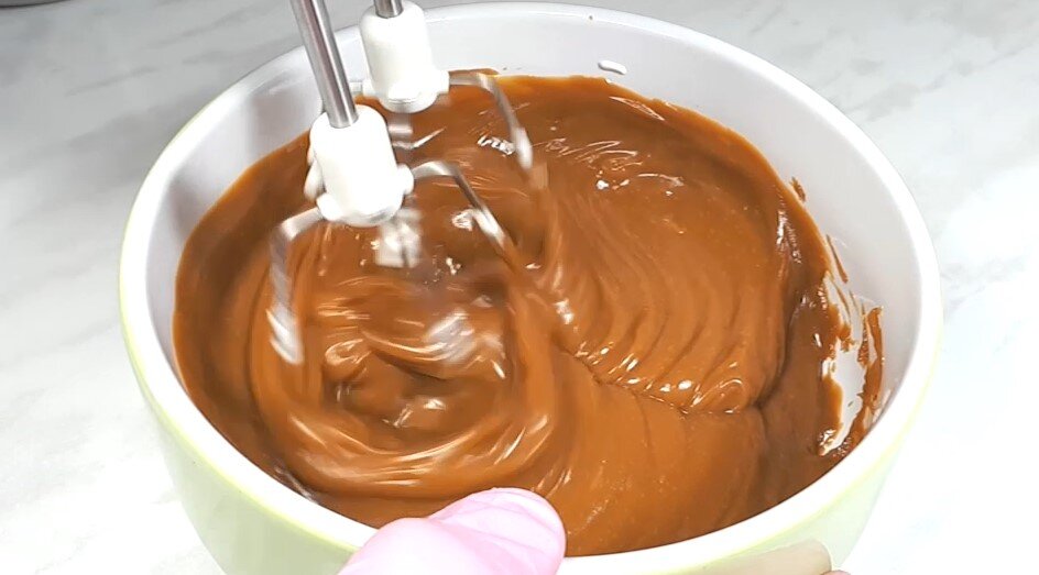 Крем из сметаны и сгущенки
