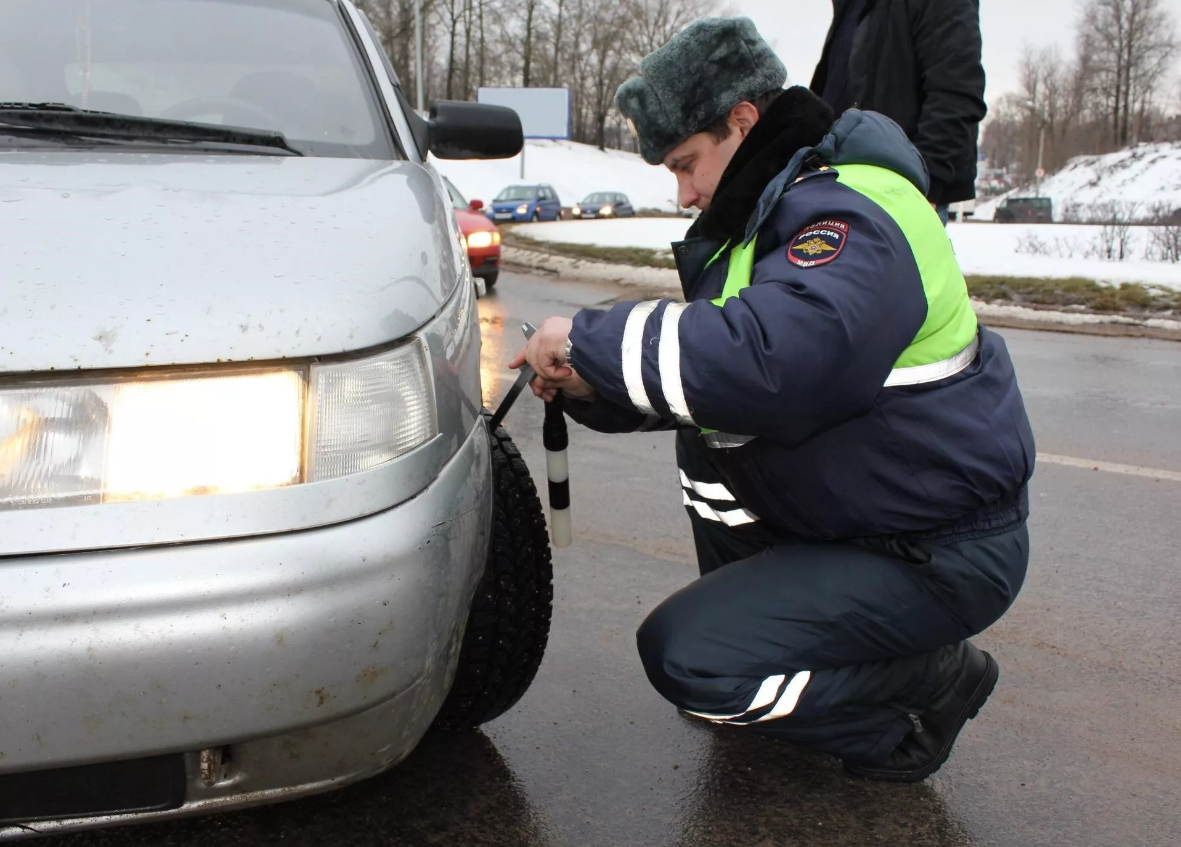 Имеют ли право ГИБДД проверять техническое состояние автомобиля на дороге?  | RuDorogi | Дзен