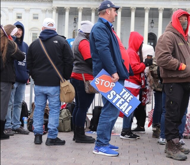    На митинге 6 января (сс) Elvert Barnes