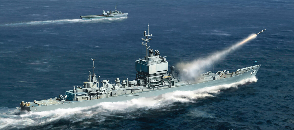 Атомный крейсер "Лонг Бич" ВМС США. Фото из Интернета.