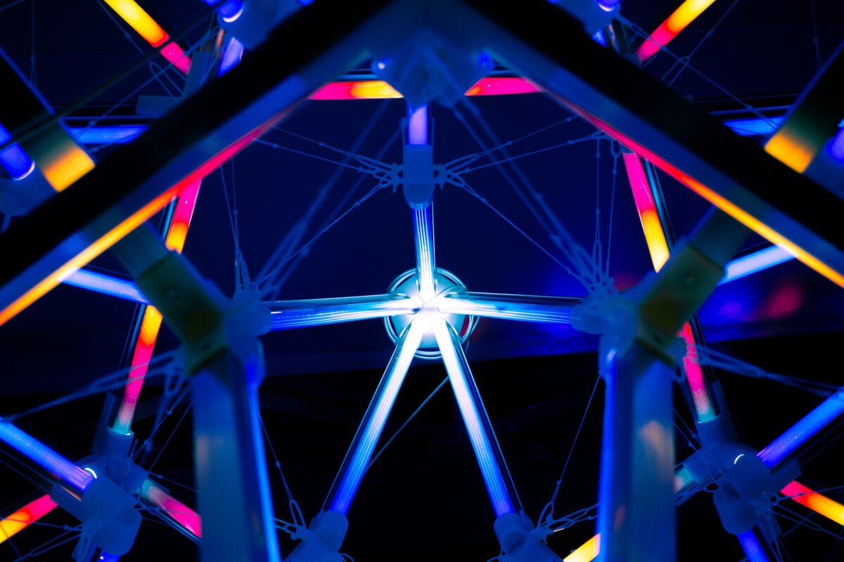2. Photo by JJ Ying on Unsplash
