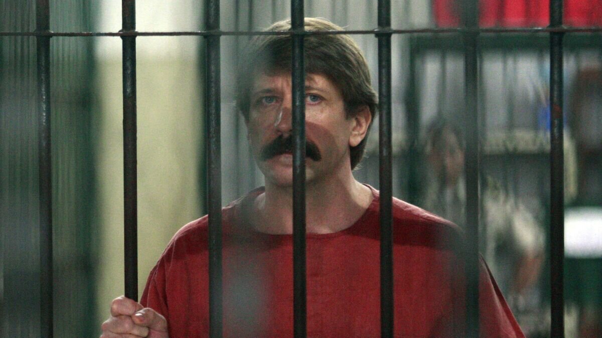    Российский предприниматель Виктор Бут© AP Photo / Apichart Weerawong