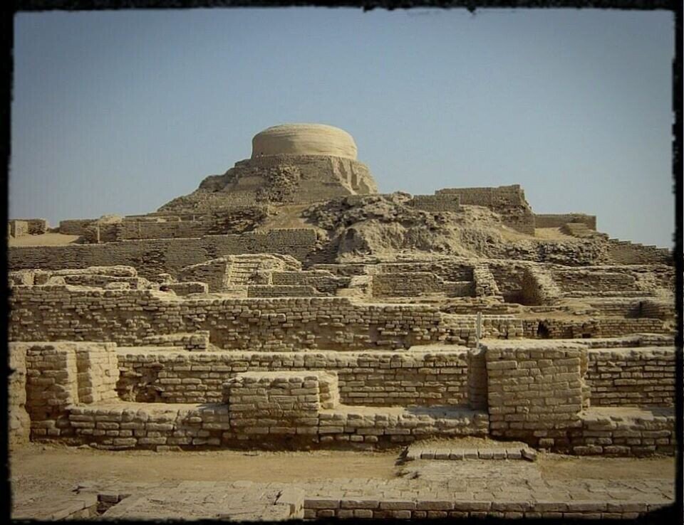 Раскопки остатков строений. Мохенджо-Даро, современный Пакистан