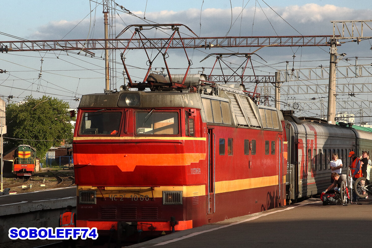 Поезда на Курском вокзале. Май 2012 года. | Железная дорога. Фото и видео  от Вадима Соболева aka Soboleff74. | Дзен