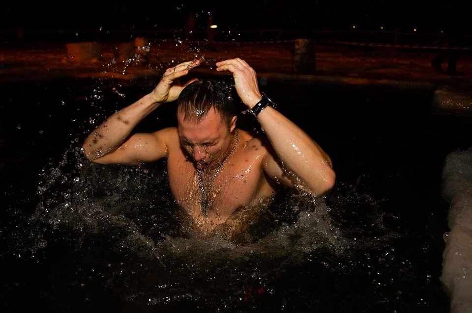     Роспотребнадзор рассказал жителям Петербурга, как правильно окунаться в купель на Крещение  ПЫХАЛОВА Юлия (архив)