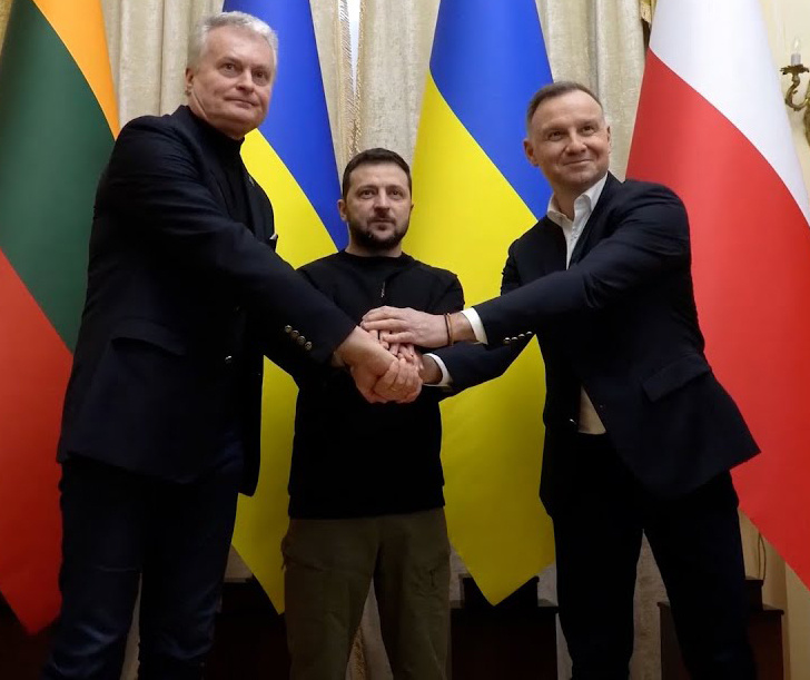 Не берегут они себя. Все о безопасности Европы думают...