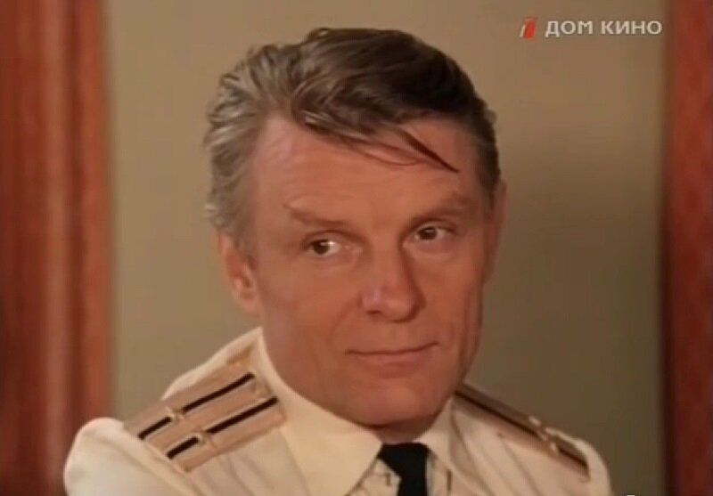 Кадр из фильма фильма «Давай поженимся» (1982). Скриншот.