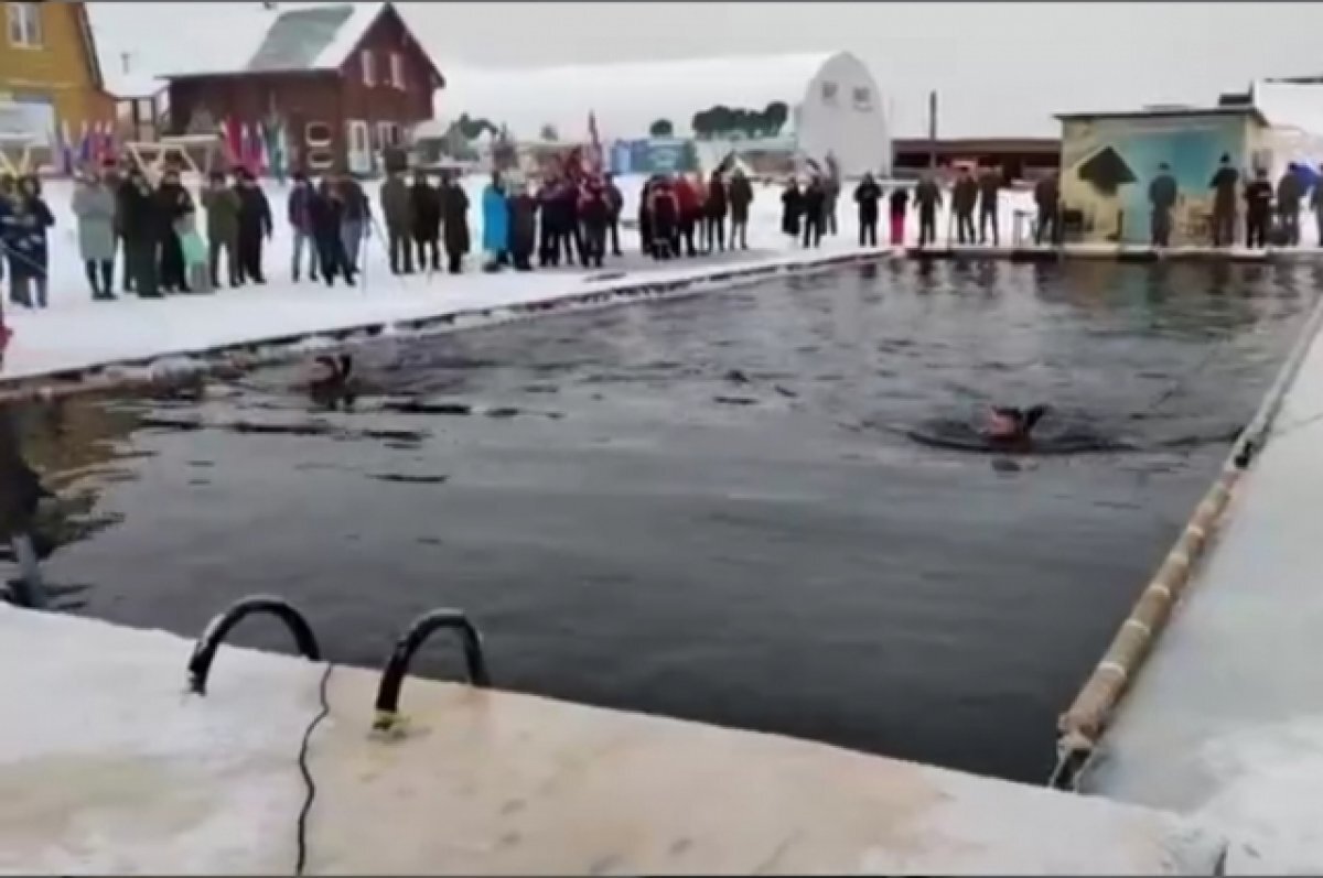   Тюменские курсанты установили рекорд 25-метровым заплывом в ледяной воде