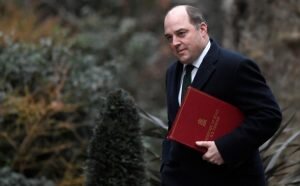    Фото: Toby Melville / Reuters Дмитрий Железнов