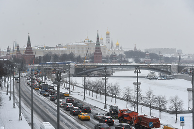    Машины зимой в Москве ©Александр Манзюк РИАМО