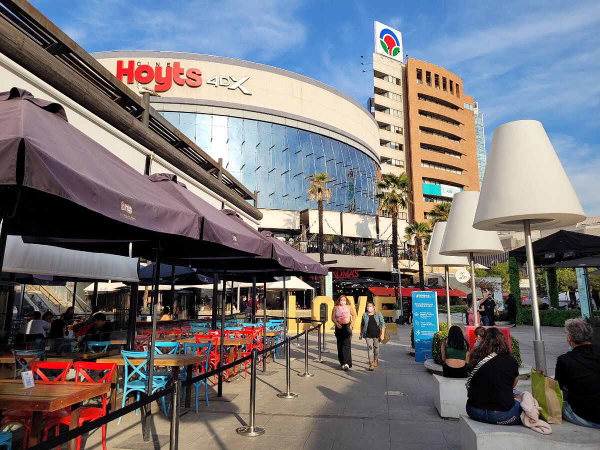 Чилийцы на улицах Сантьяго