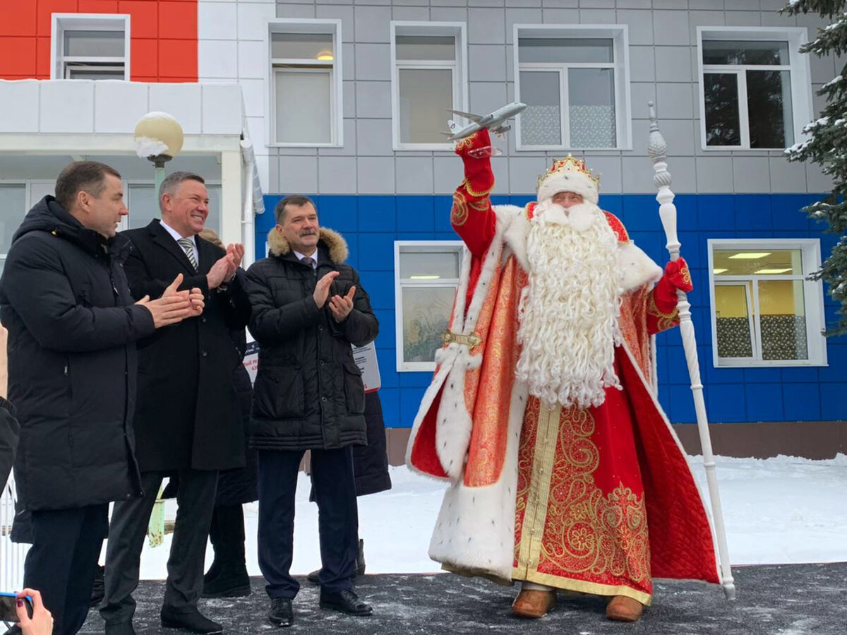 На Вотчину Деда Мороза теперь можно летать. В Великом Устюге заработал  аэропорт. | Авиахаб | Дзен