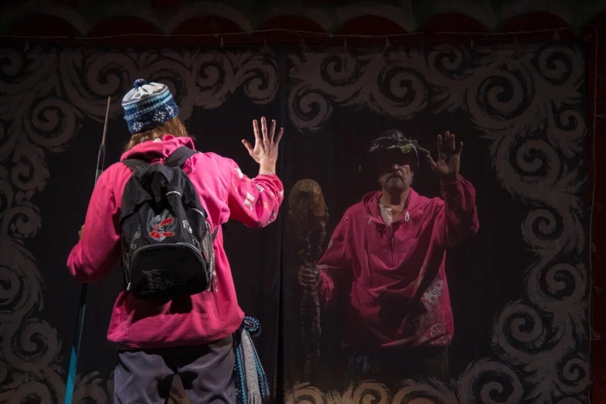 Завтра, 3 января, на основной сцене Кировского драмтеатра состоится показ «Сказки о потерянном времени» - волшебной истории с превращениями по произведению Евгения Шварца.-1-3