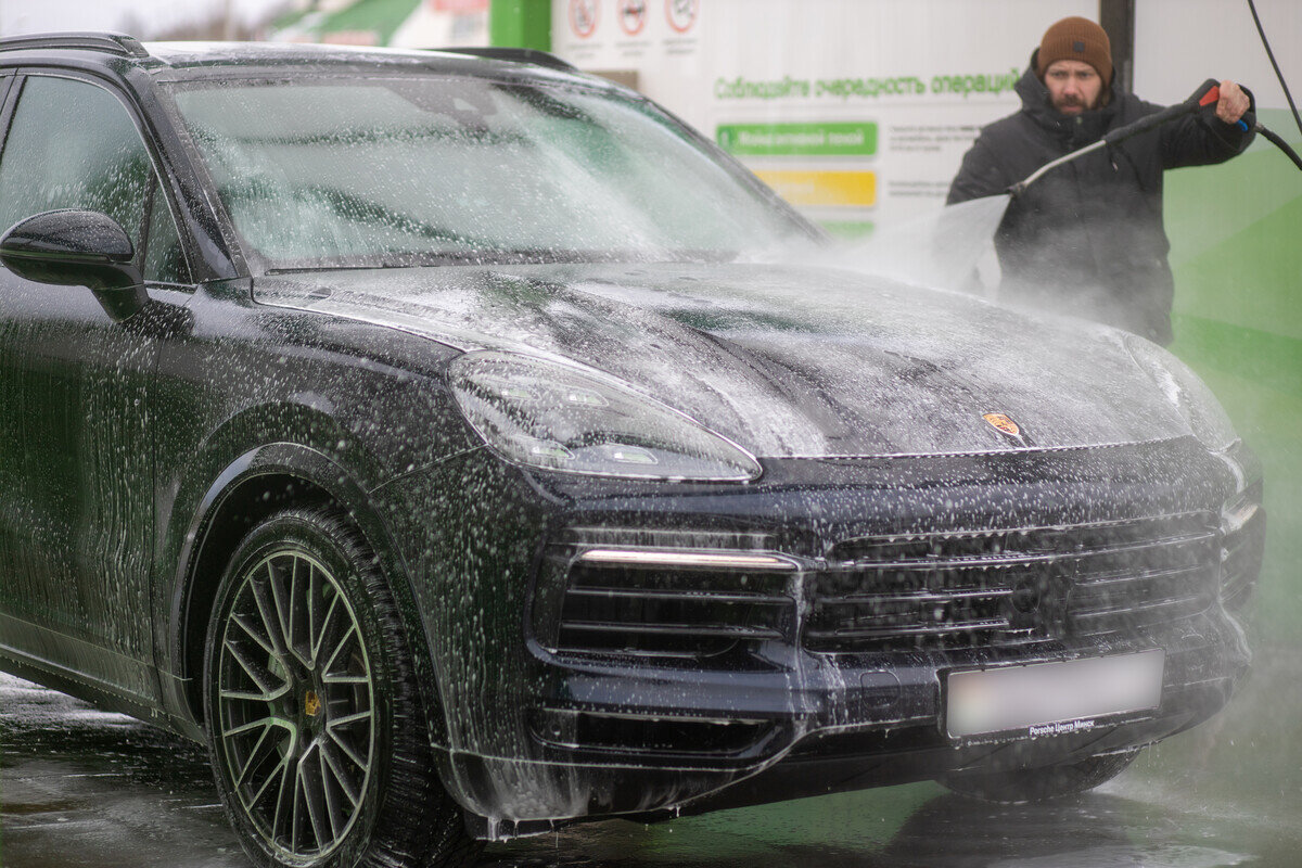 Можно мыть машину в морозы. Грязная машина. Мыть машину в Мороз. Мыло машина. Как мыть машину в Мороз.