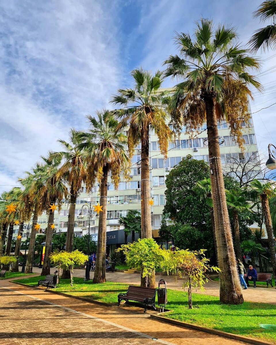 Главная пешеходная улица Сочи – Навагинская