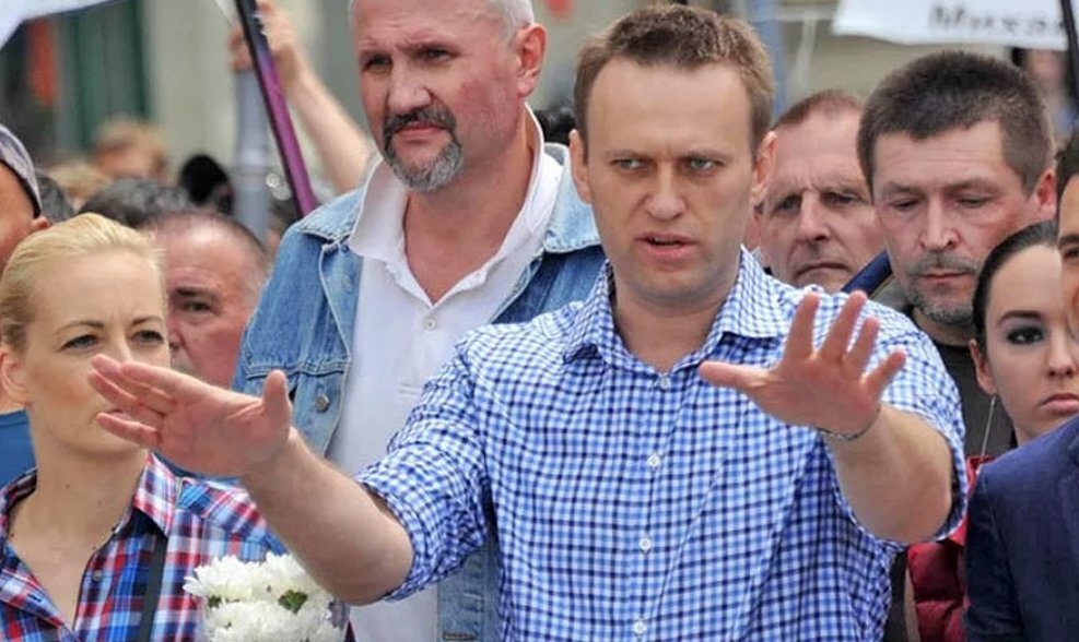 Соратники блогера-уголовника Алексея Навального, отбывающего срок в колонии за уголовные преступления, объявили о начале «кампании по его освобождению».