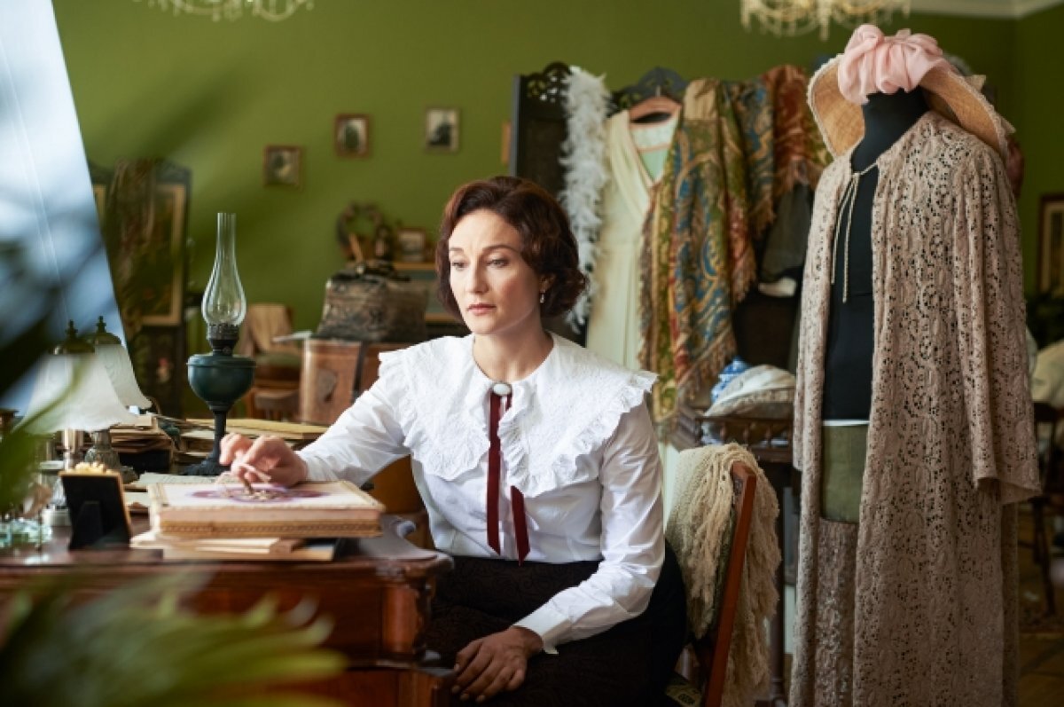    Названа дата премьеры сериала про Фаину Раневскую