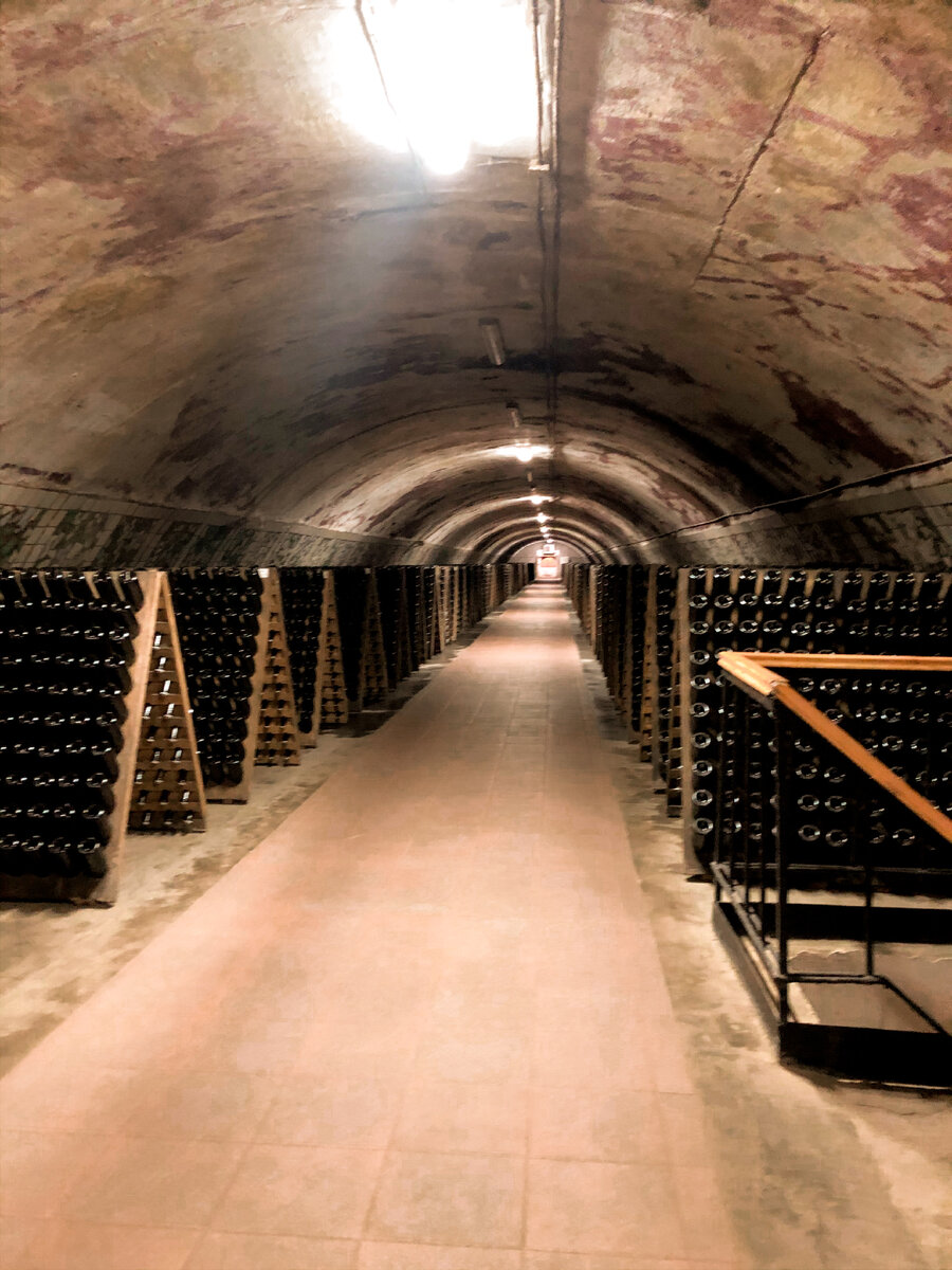 Винный погреб Абрау-Дюрсо