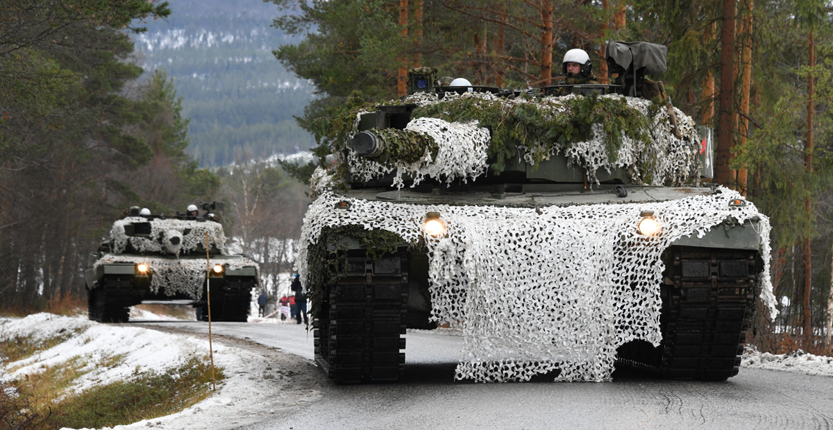 Леопард передали украине. Танки Германии. Leopard 2 на Украине. Американский камуфляж на танки. Американский танк леопард 2.