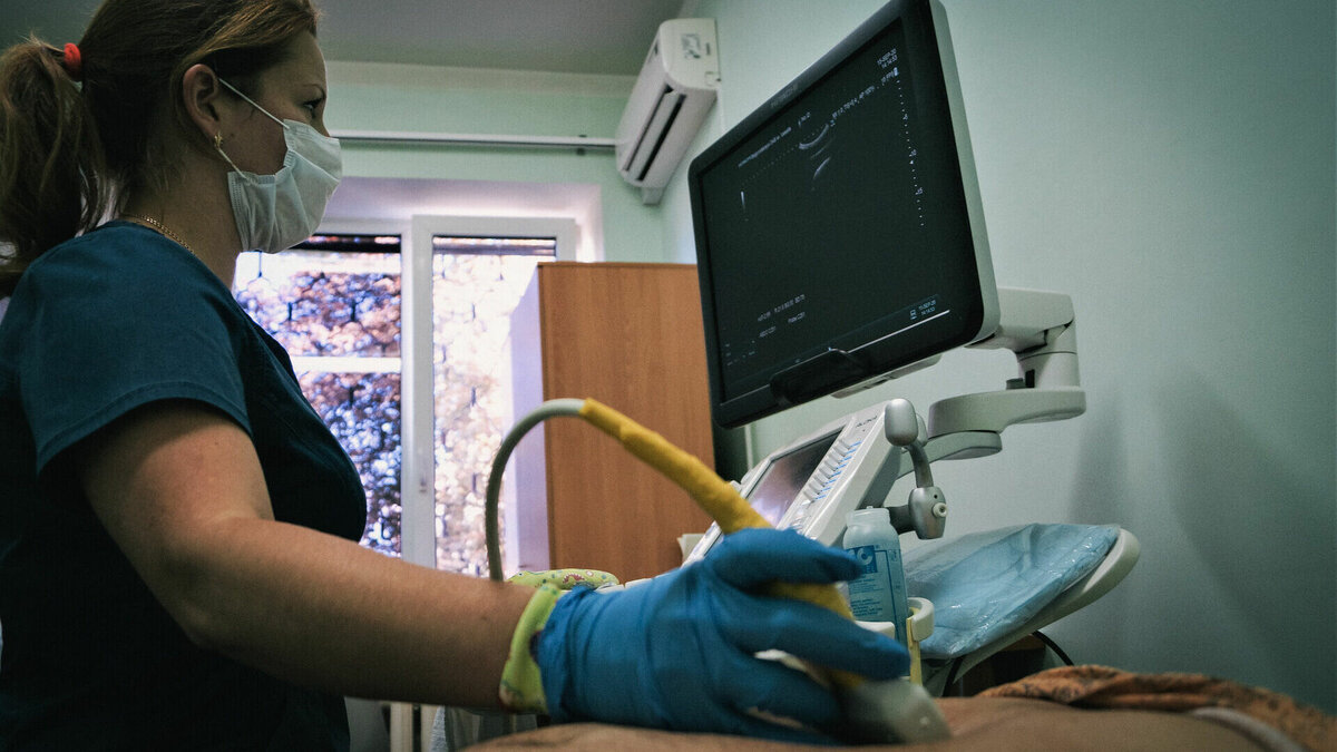     Вопреки обещаниям о доступной медицине, талоны на УЗИ пациентам порой приходится ждать восемь месяцев вместо двух недель, рассказали корреспонденту NewsTracker ставропольцы.