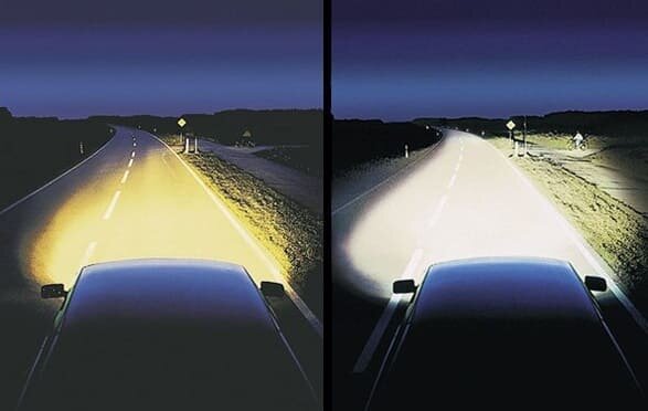 Слева- галоген, справа- LED.