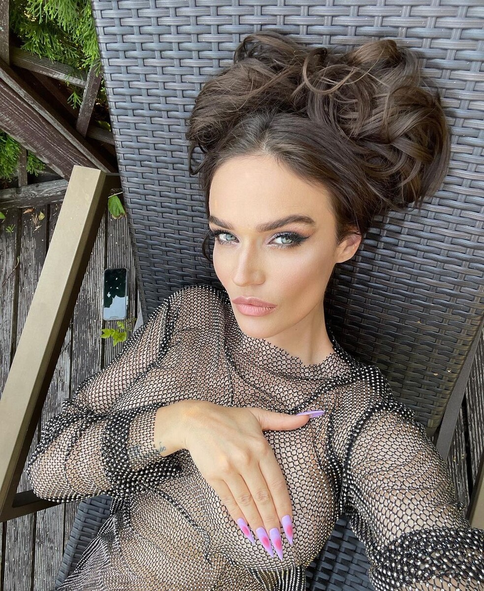    Алена Водонаева раскритиковала российских актеровСоцсети Алены Водонаевой