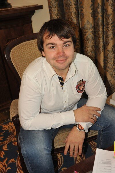 Михаил Казаков фото starhit.ru  📷
