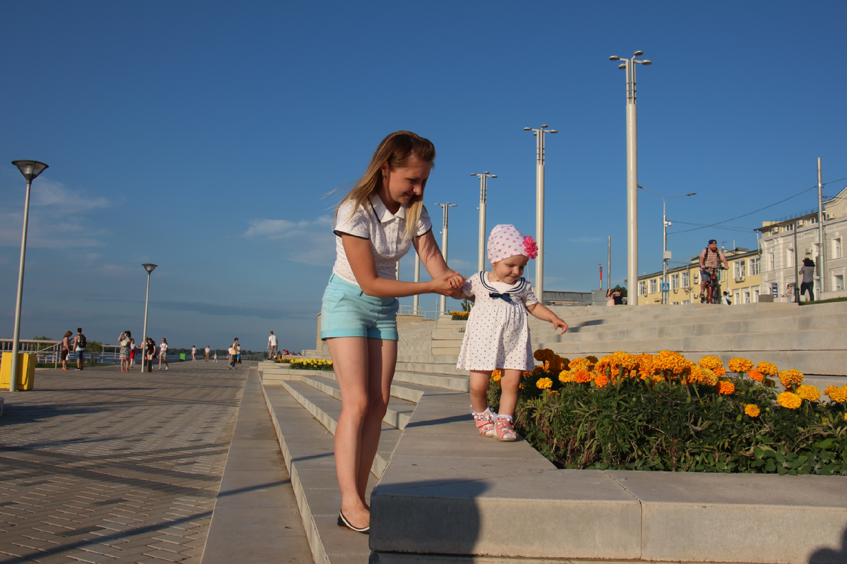 Мы очень много любили гулять, благо красивых мест у нас в городе очень много