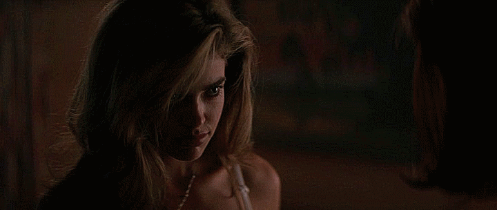 Этот и следующие два кадра, которые я вырезал, вы увидите примерно в середине фильма. Именно в этом момент создается ощущение, что фильму можно дать второй шанс. 