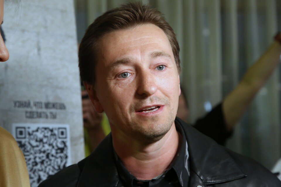     Сергей Безруков вступился за дагестанского дизайнера. Борис КУДРЯВОВ