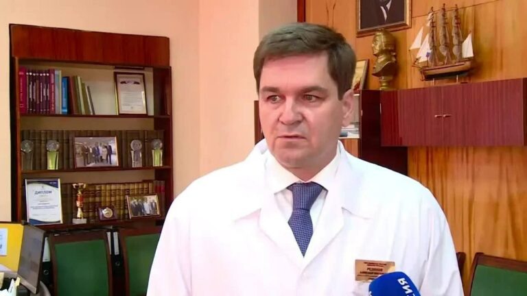    Главврачу Александру Редюкову присвоено звание «Заслуженный работник здравоохранения РФ» Андрей Севостьянов