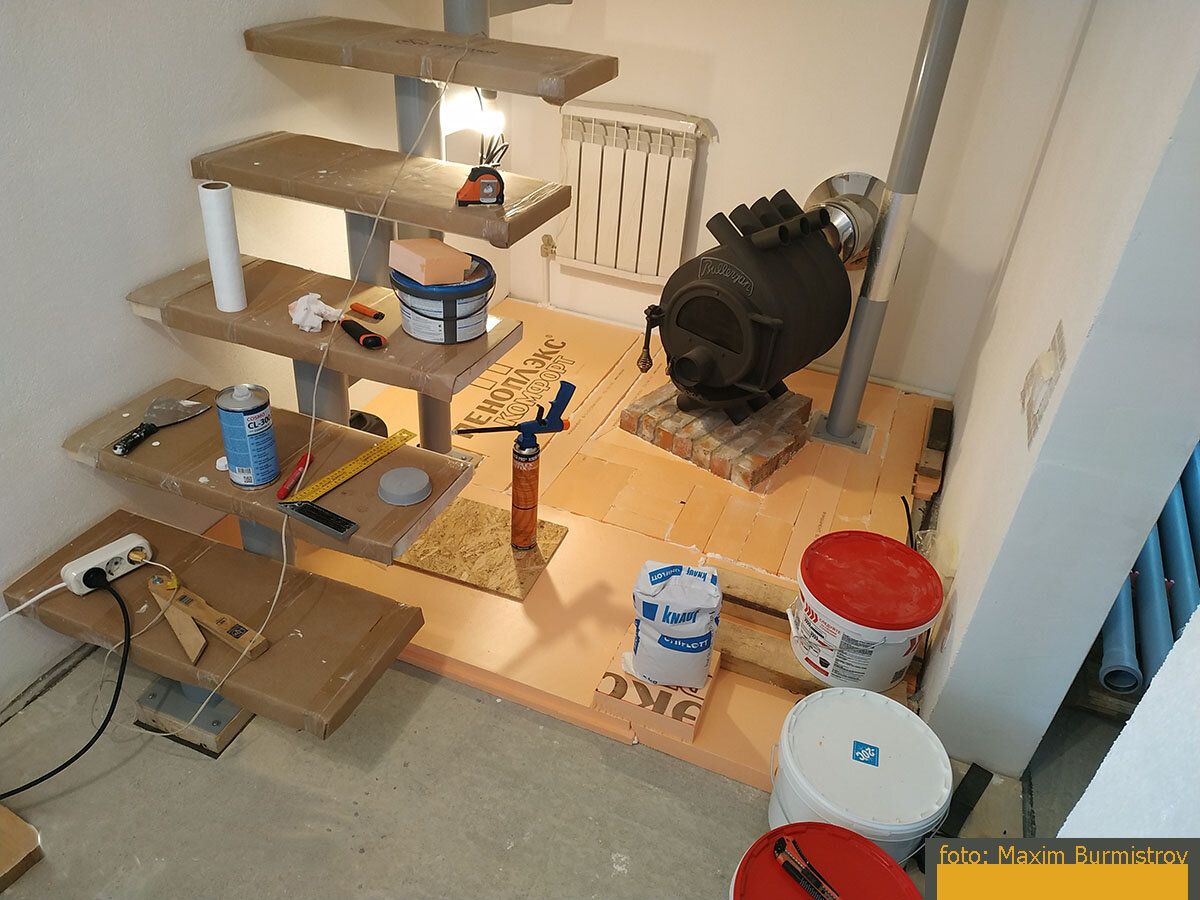 Набор «юный инкрустатор» в действии: в ход идут обрезки утеплителя, которые в принципе, уже никуда бы не пригодились. 