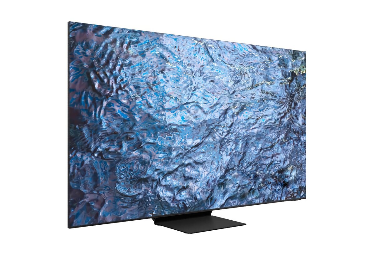 SAMSUNG QN900C ПОХОЖ НА QN900B 2022 ГОДА, НО В ДЕФОЛТНОМ РЕЖИМЕ ИЗОБРАЖЕНИЯ НАМНОГО ТУСКЛЕЕ.