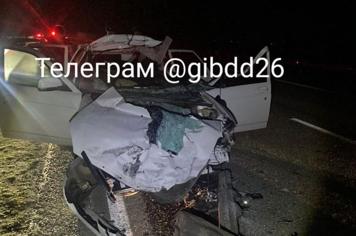    На Ставрополье лихач из Дагестана въехал в грузовик, погиб пассажир