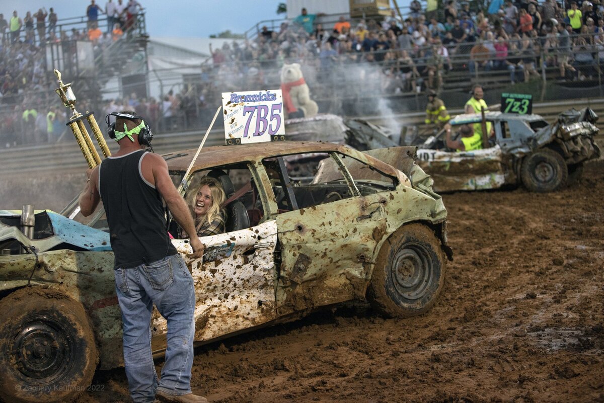 Demolition Derby»: как автошоу превратило безумство на колесах в популярное  развлечение? | Мама Америка🗽 | Дзен