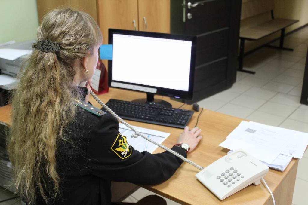 Хочу работать приставом. Судебные приставы в работе с населением. ФССП работа с населением. Работают судебные приставы. Судебный пристав Чернышковский