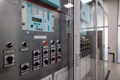    Модернизация систем релейной защиты и противоаварийной автоматики на подстанции 750 кВ «Белый Раст» © Пресс-служба Министерства энергетики Московской области