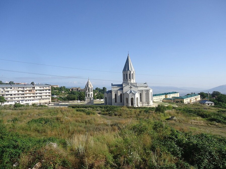 Армянский город Шуши. В настоящее время город Шуши оккупирован азеро-турецкими захватчиками. Фото из открытых источников сети Интернета.