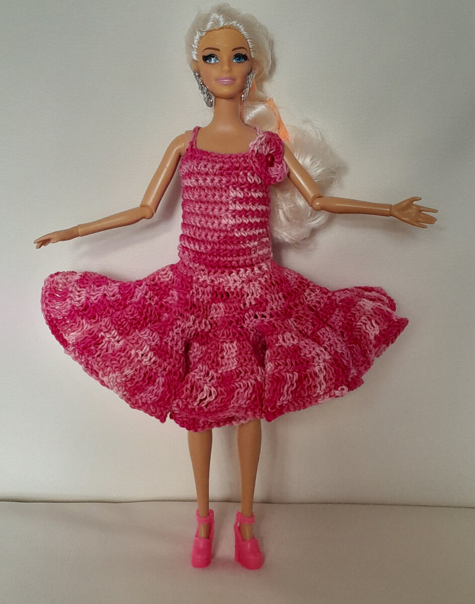 Блог Александры Буздиной: Платье для куклы из ниток