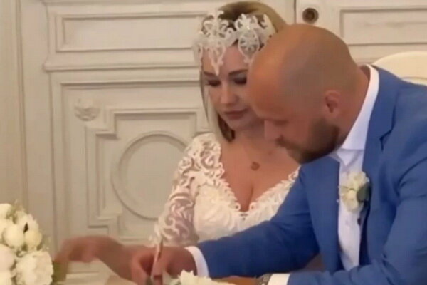 «Как у лебедя платье невесты!» - Татьяна Буланова и её свадьба в 2023 году ФОТО