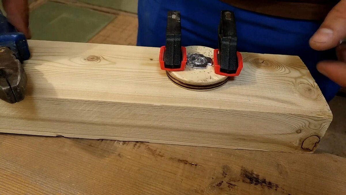 Как сделать деревянные тиски своими руками в домашних условиях