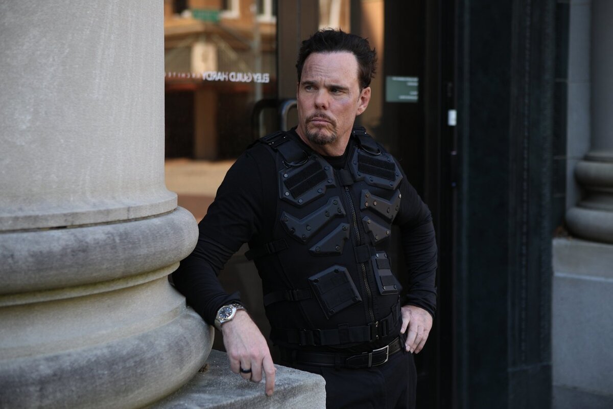 Кевин Диллон покажет кто есть кто!